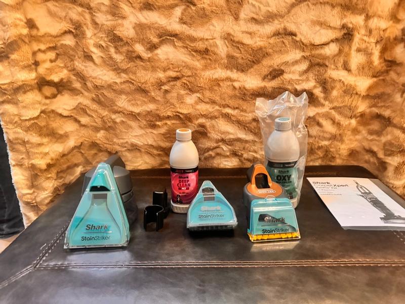 Customer photo: attachments and cleaning formulas