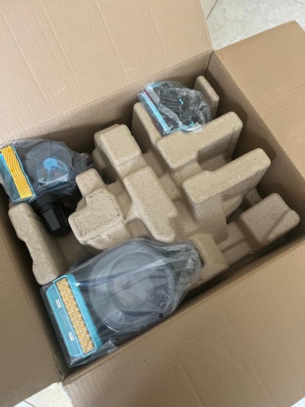 Customer photo: unboxed parts and packaging